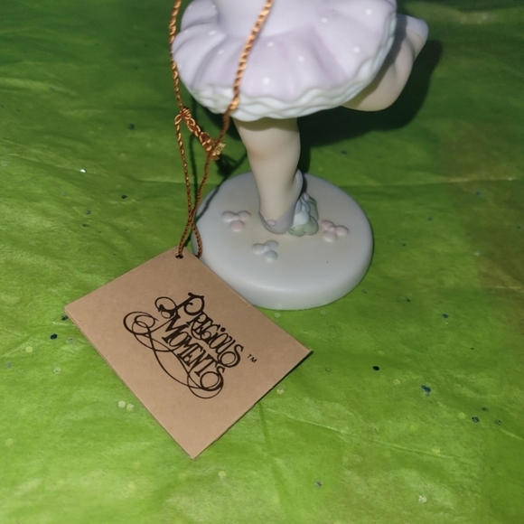 Vintage Precious Moments Figurine in Original Box "You Deserve An Ovation" 1991 - Picture 3 of 10